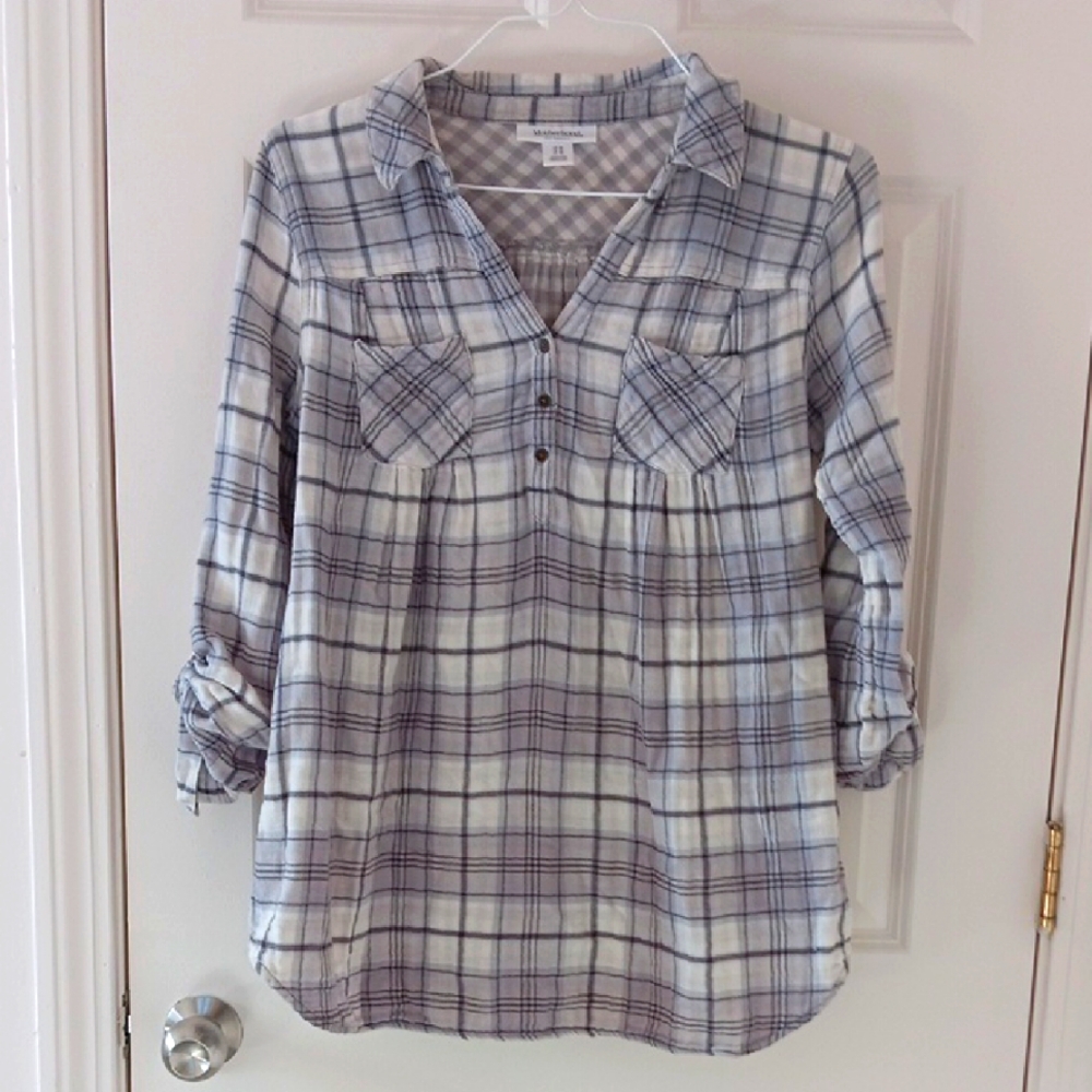 Motherhood Maturnity Flannel Pop Over Top Medium